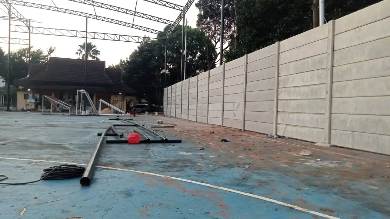 Pemasangan Pager Panel