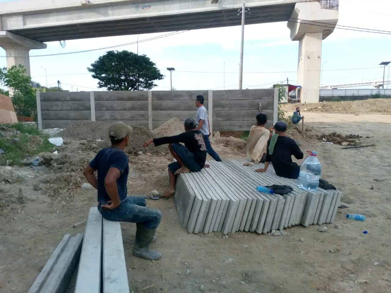 Pemasangan Pager Panel